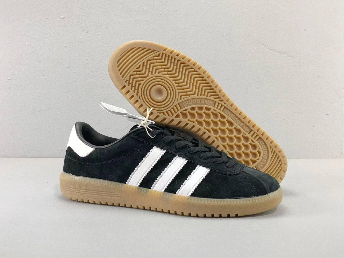 Adidas Originals Bermuda 'Carbon Off White' | Banlieue91