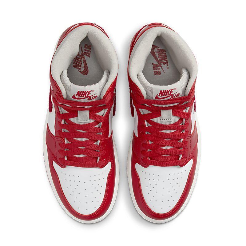 Air Jordan 1 High 'Varsity Red' - Banlieue91