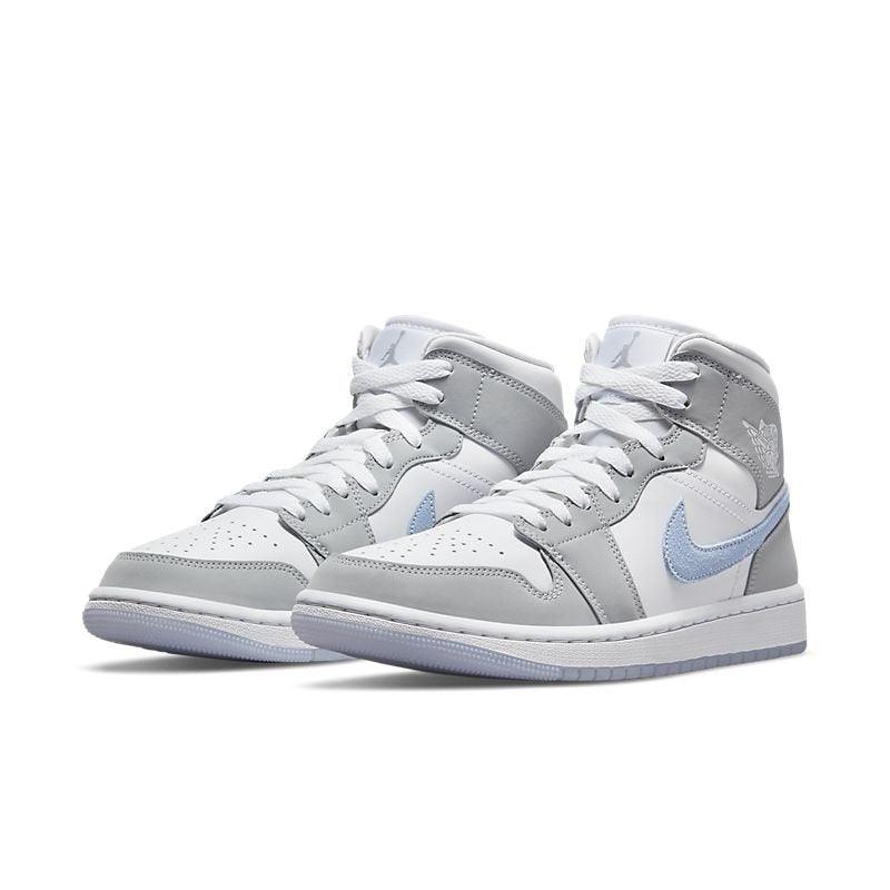 Air Jordan 1 Mid 'Wolf Grey Aluminum' - Banlieue91