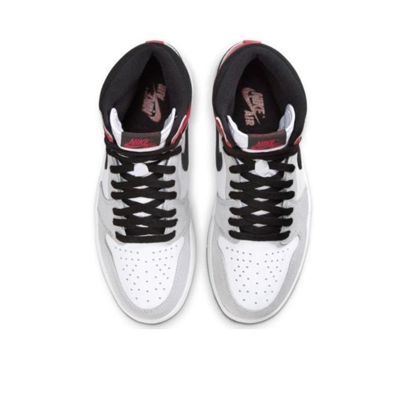 Air Jordan 1 Retro High 'Light Smoke Grey' | Banlieue91