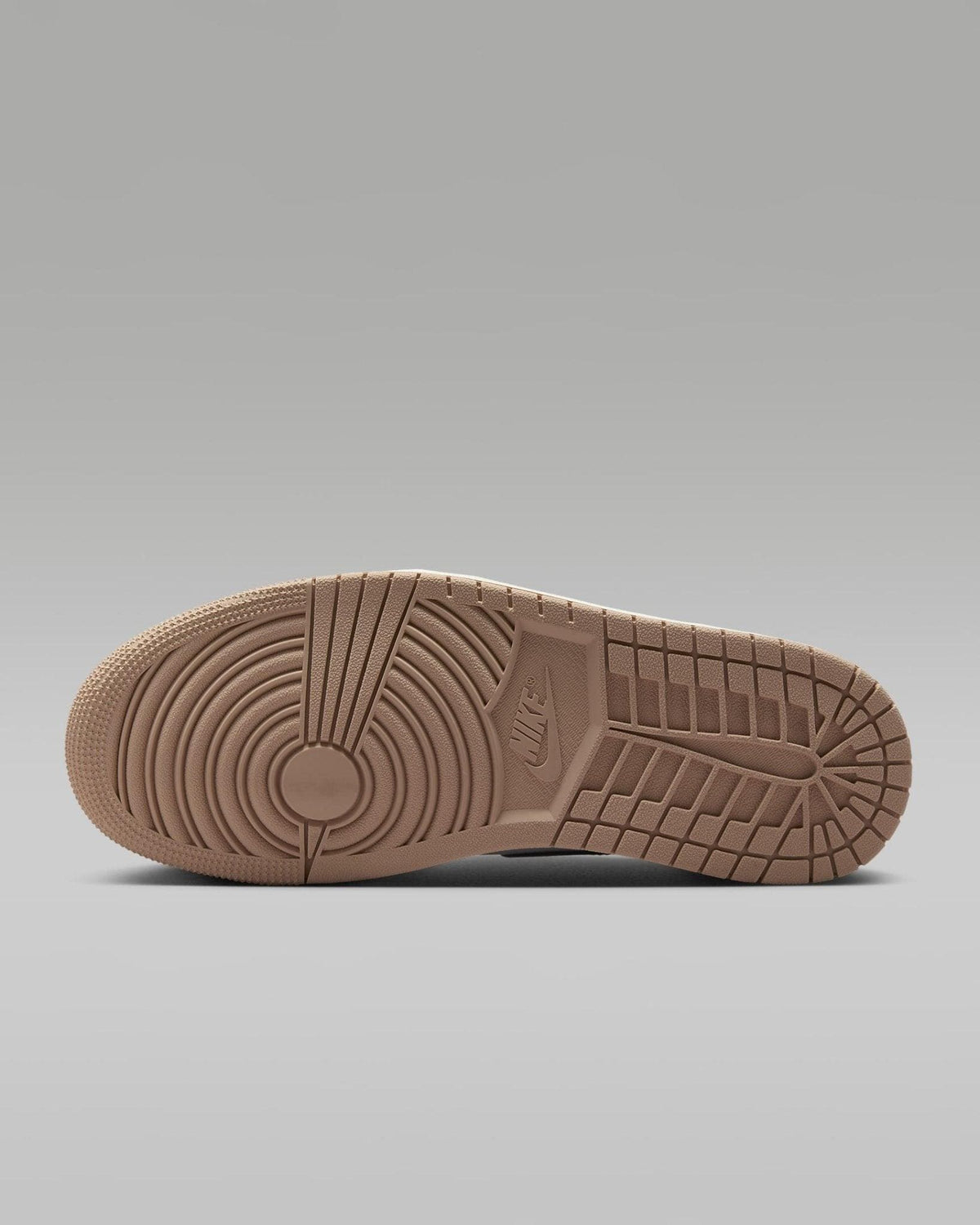 Air Jordan 1 Retro High OG "Latte" | Banlieue91