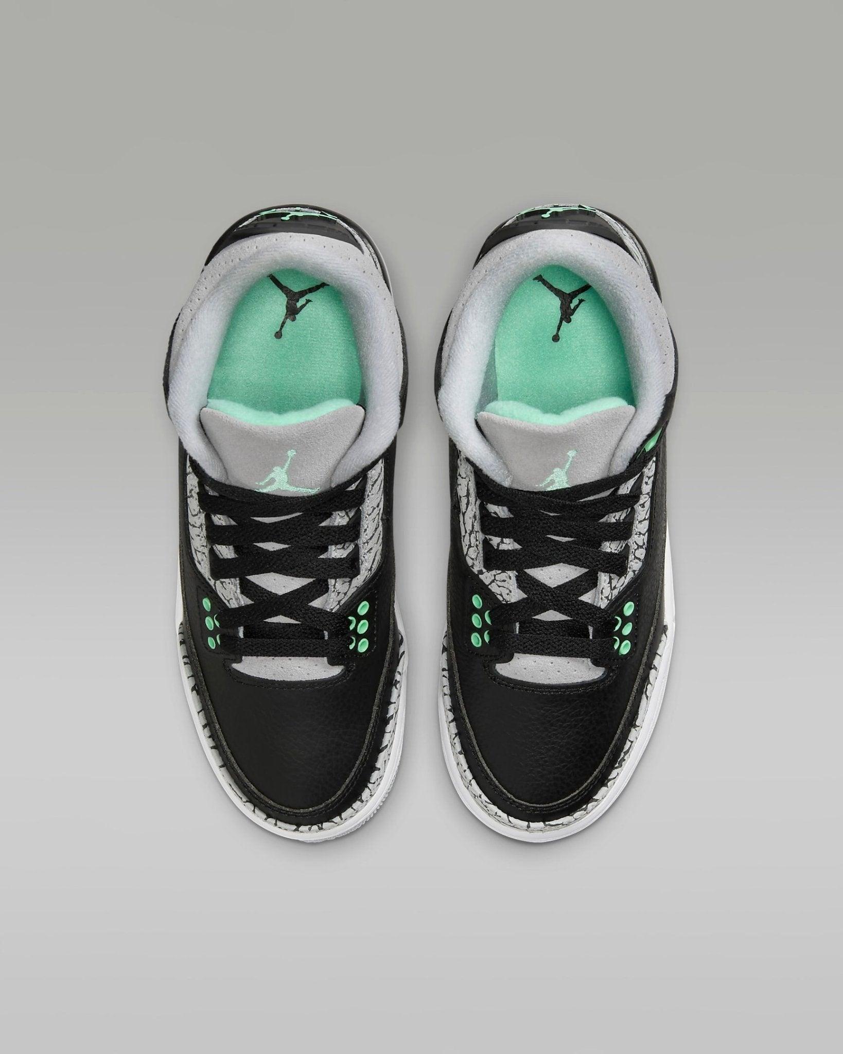 Air Jordan 3 Retro "Green Glow" - Banlieue91