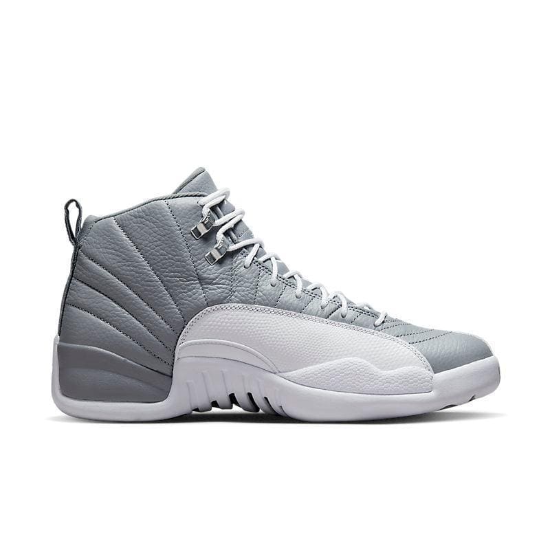 Air Jordan Retro 12 'Stealth' | Banlieue91
