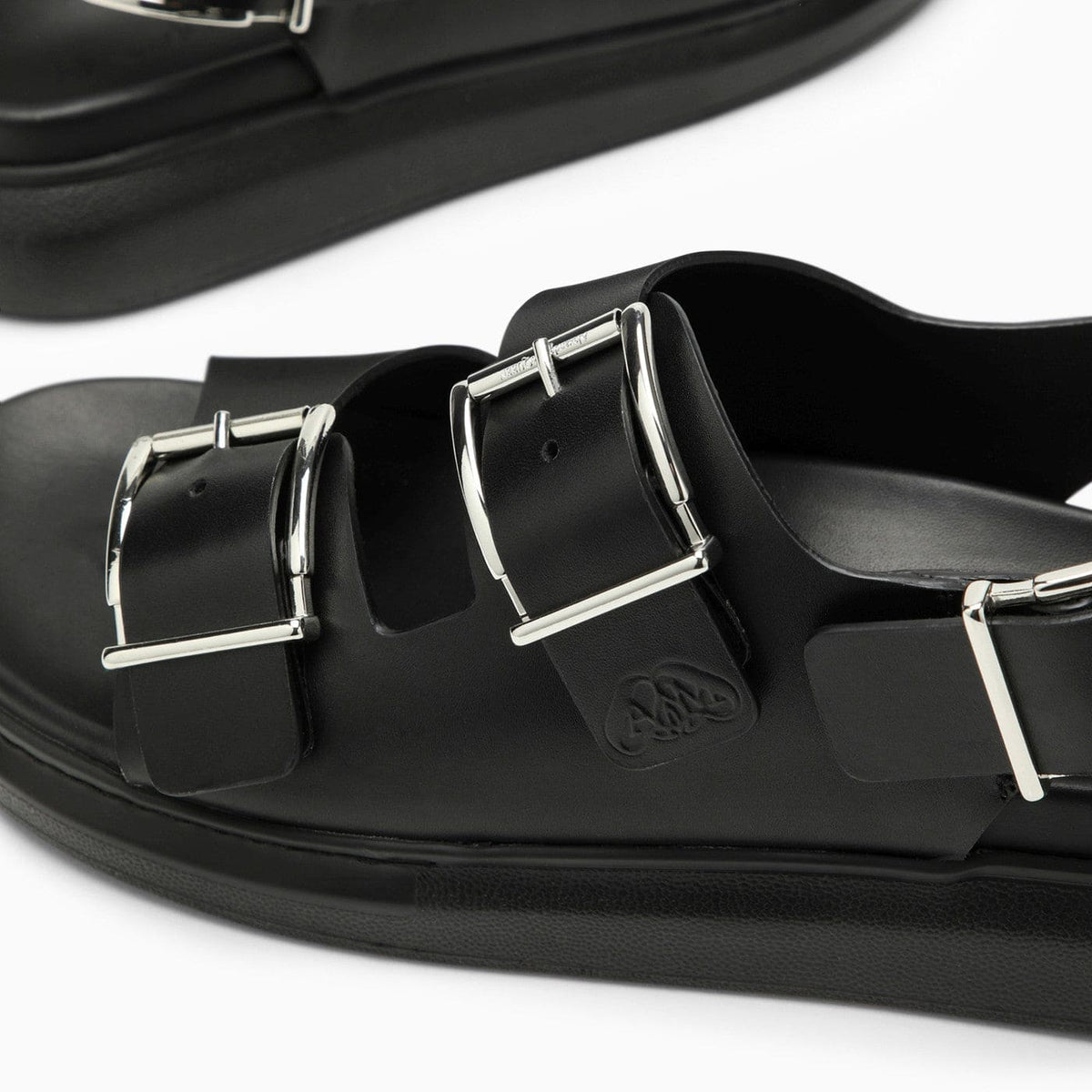 Alexander Mc Queen Black Leather Sandal | Banlieue91