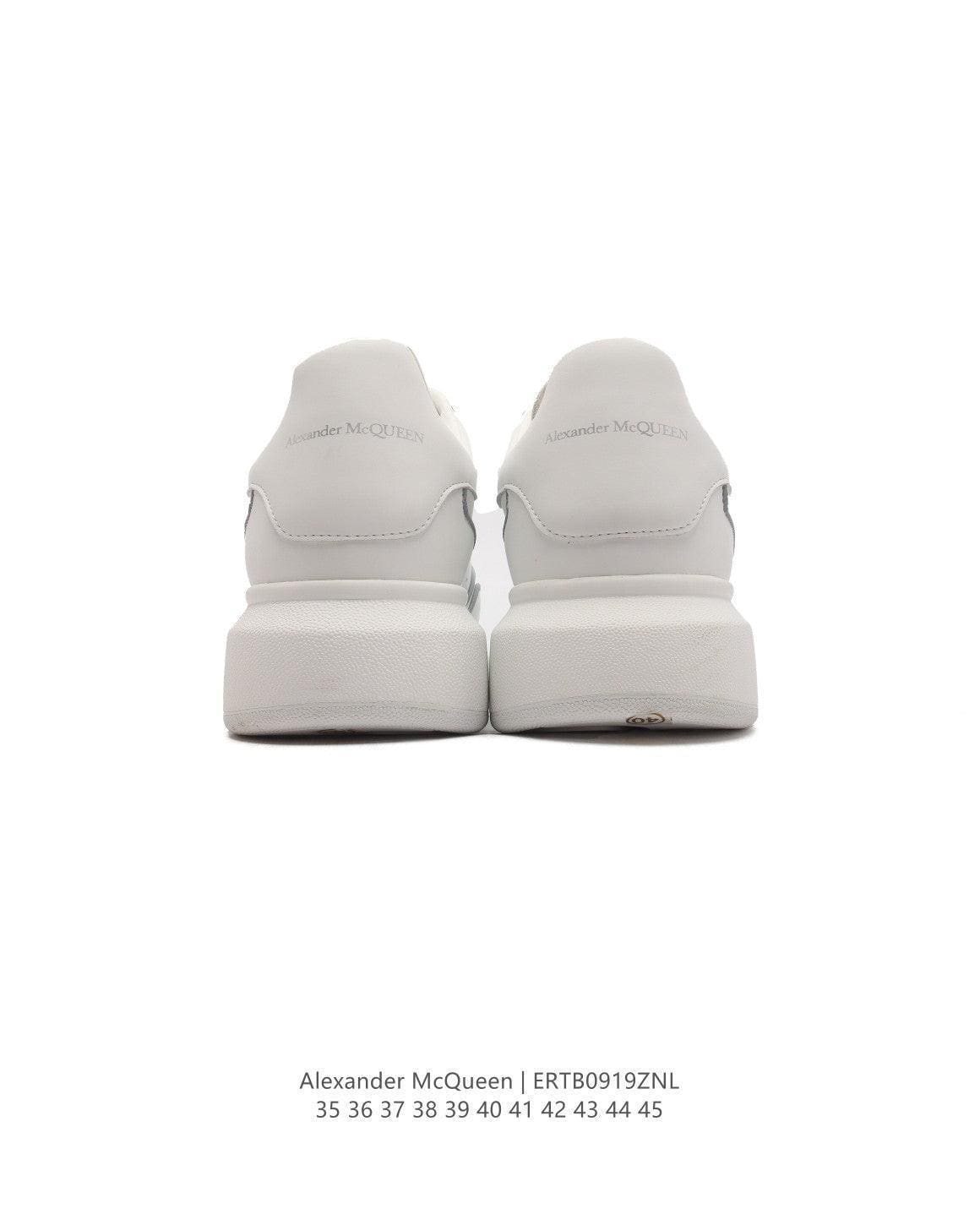 Alexander McQueen Oversized Sneakers | Banlieue91