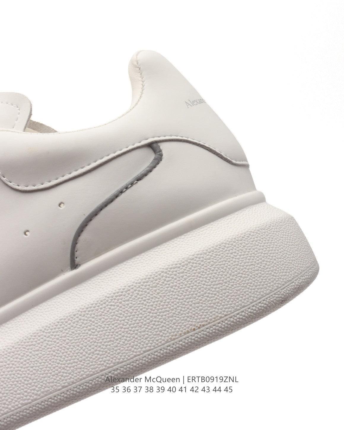 Alexander McQueen Oversized Sneakers | Banlieue91