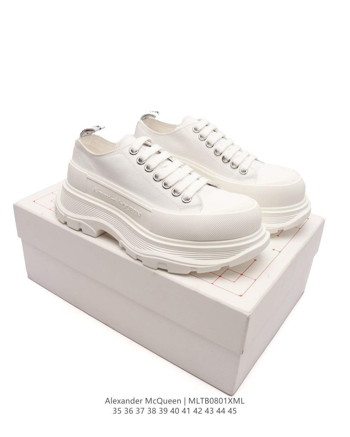 Alexander McQueen Women Tread Slick lace-up Sneakers | Banlieue91