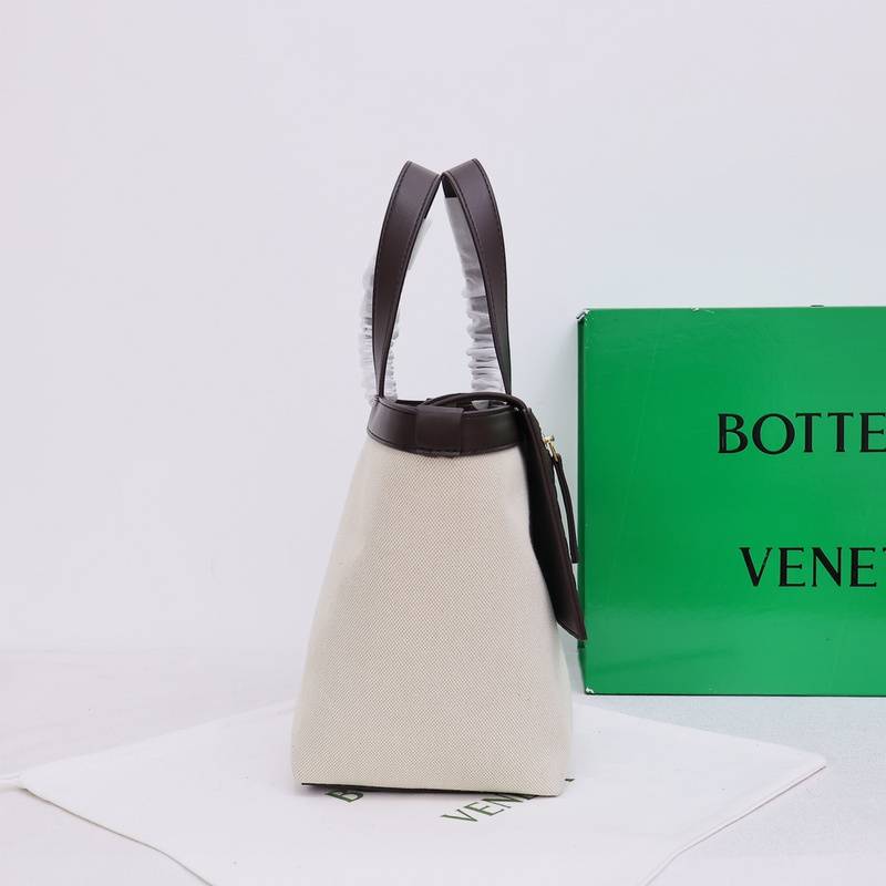 Bottega Veneta Flip Pouch Canvas Tote Bag - Banlieue91