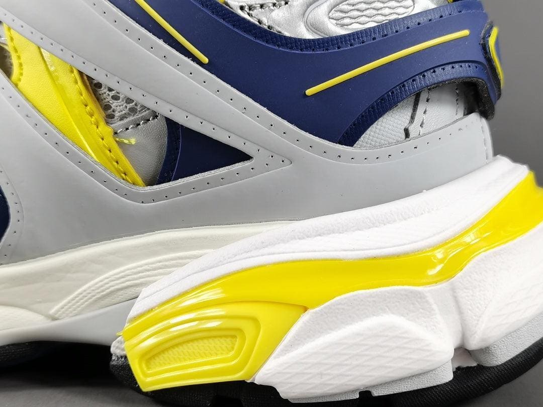 BALENCIAGA TRACK SNEAKERS | Banlieue91