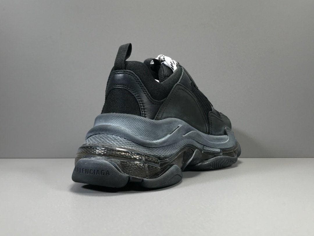 BALENCIAGA TRIPLE S SNEAKER | Banlieue91