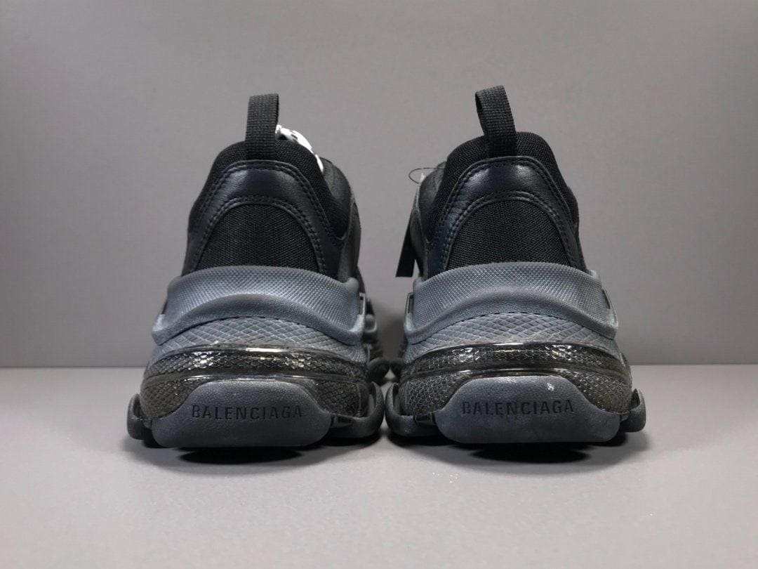 BALENCIAGA TRIPLE S SNEAKER | Banlieue91