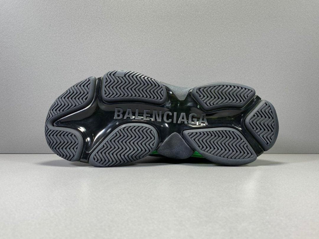 BALENCIAGA TRIPLE S SNEAKER | Banlieue91