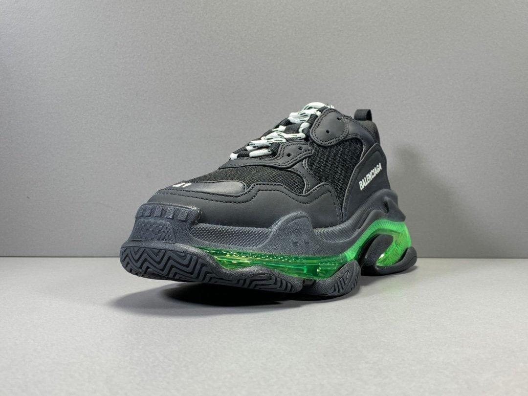 BALENCIAGA TRIPLE S SNEAKER | Banlieue91