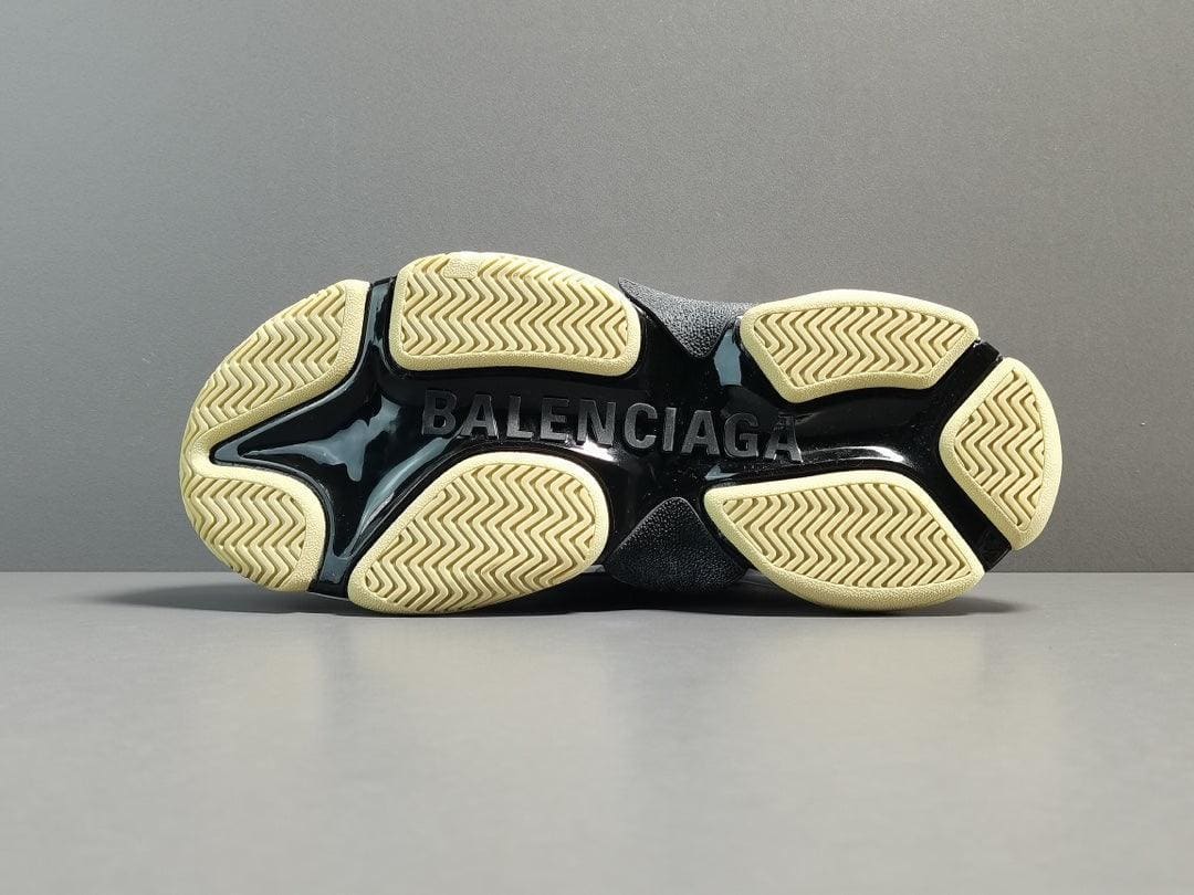 BALENCIAGA x GUCCI - TRIPLES S | Banlieue91