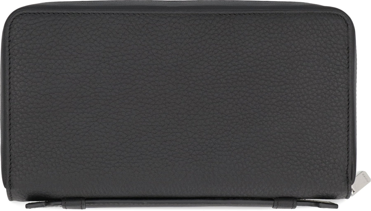 BOSS Grainy Leather Zip-Around Wallet - 23 cm x 13 cm x 4 cm | Banlieue91