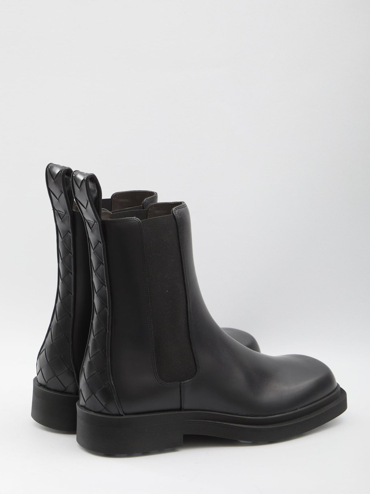 BOTTEGA VENETA Elegant Chelsea Boots for Women | Banlieue91