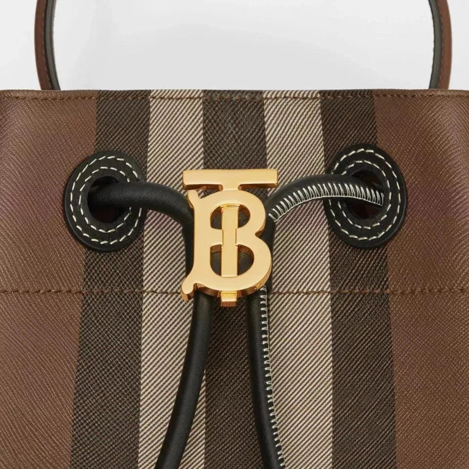 Burberry Check Drawstring Bucket Bag | Banlieue91