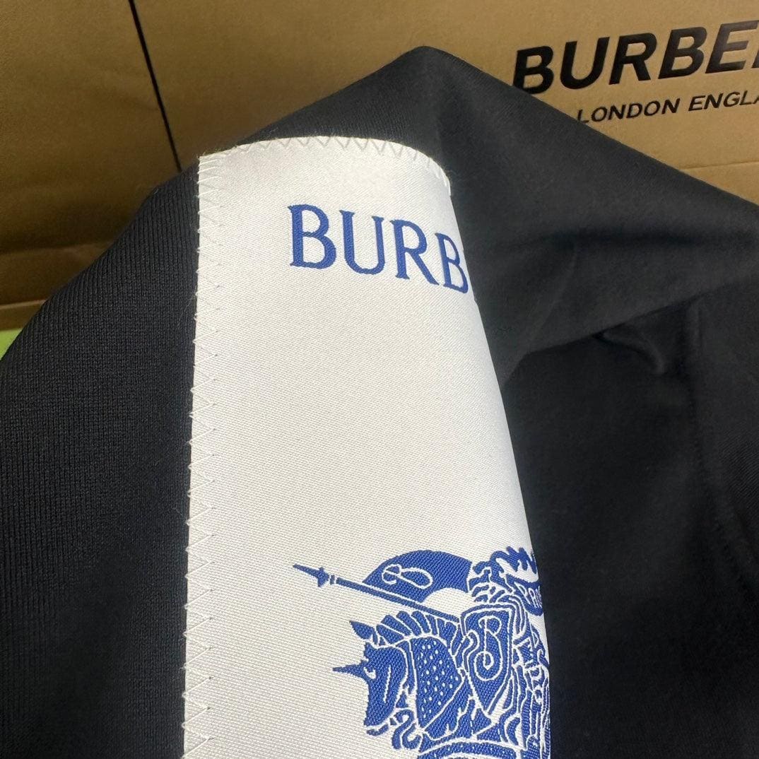 Burberry T-Shirt Without Collar 'Black' | Banlieue91