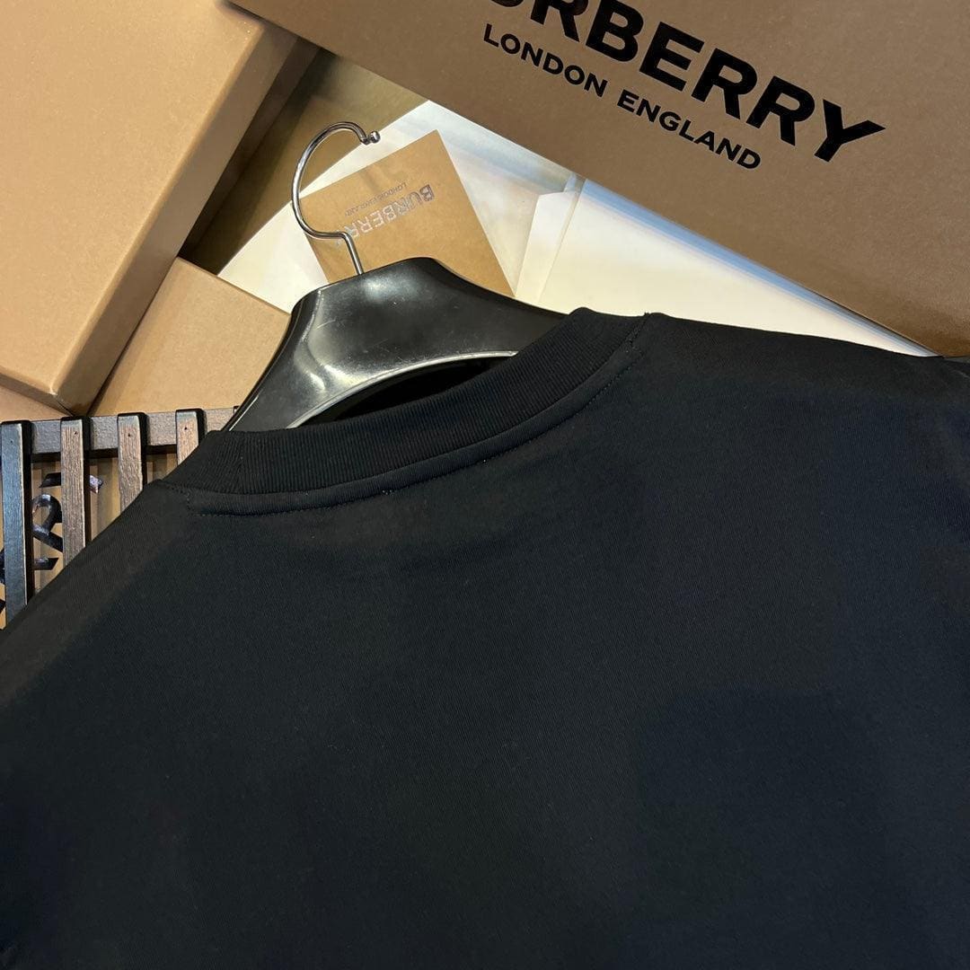 Burberry T-Shirt Without Collar 'Black' | Banlieue91