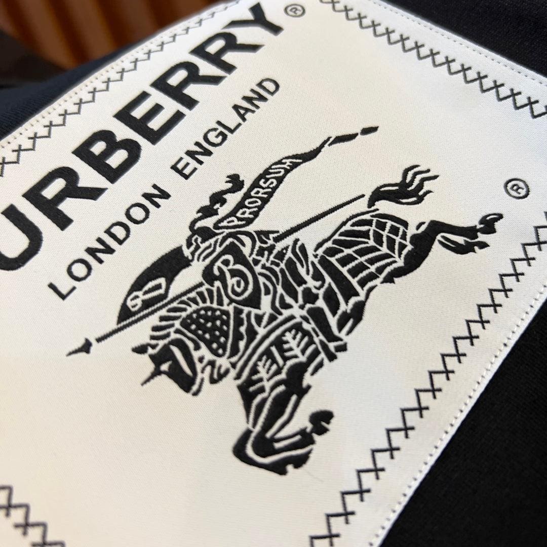 Burberry T-Shirt Without Collar 'Black' | Banlieue91