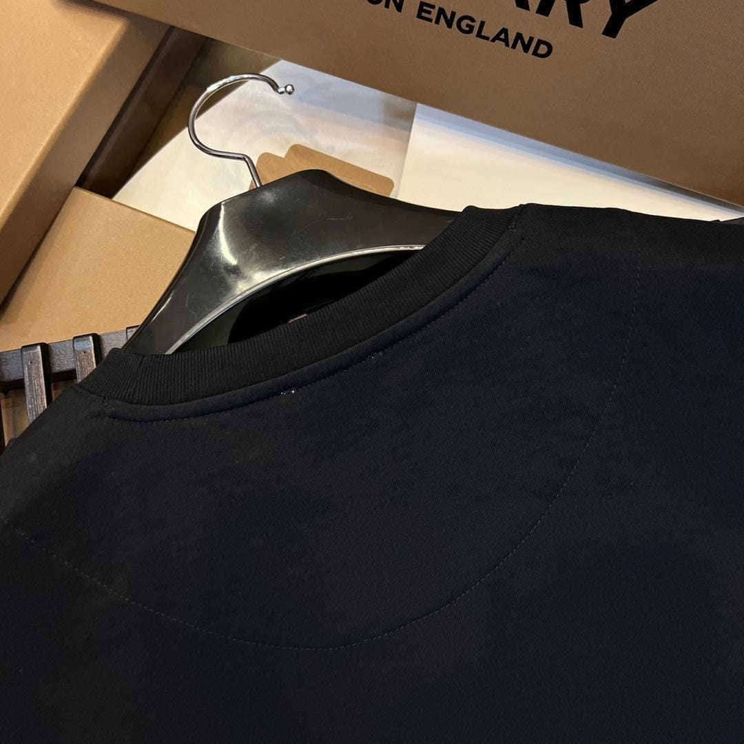 Burberry T-Shirt Without Collar 'Black & Beige' | Banlieue91