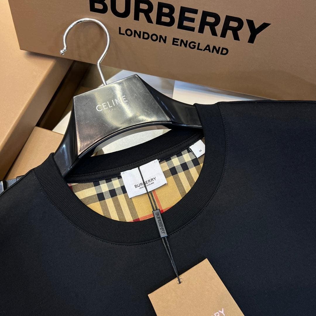 Burberry T-Shirt Without Collar 'Black & Beige' | Banlieue91