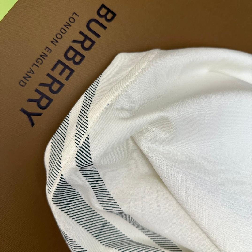 Burberry T-Shirt Without Collar 'White' | Banlieue91