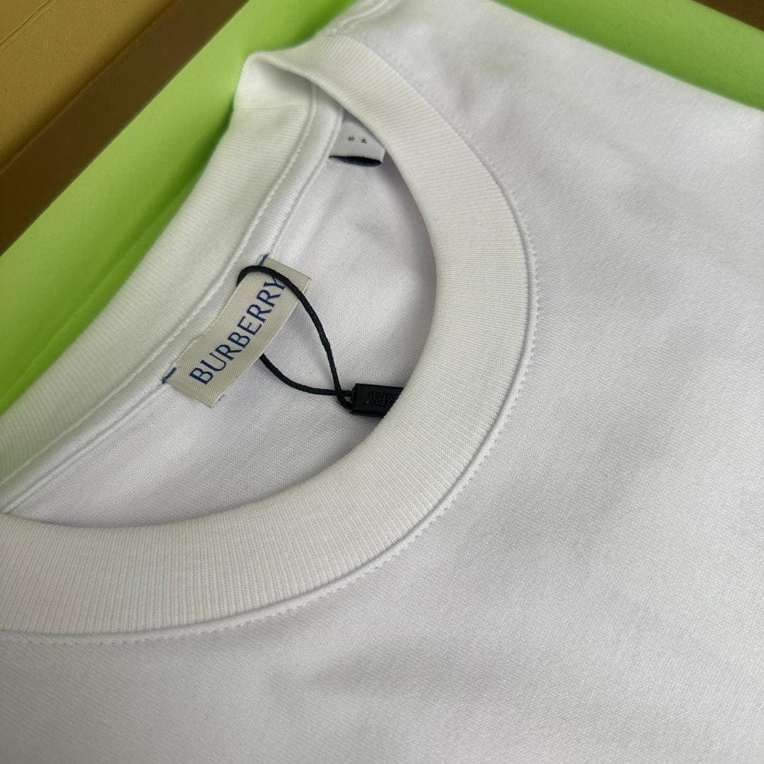 Burberry T-Shirt Without Collar 'White' | Banlieue91
