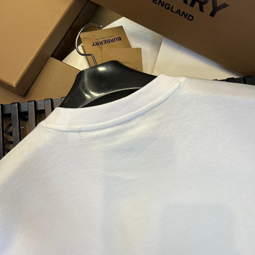 Burberry T-Shirt Without Collar 'White' | Banlieue91