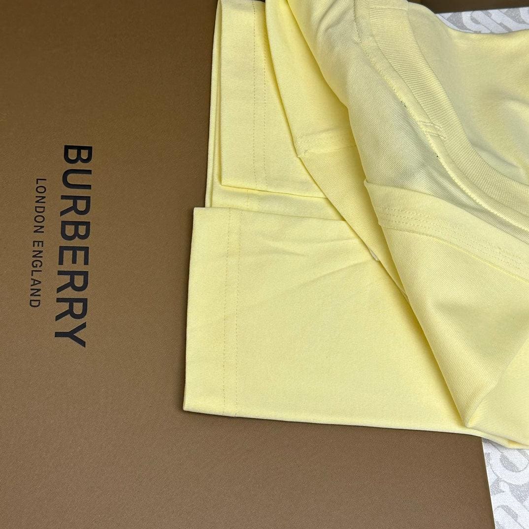 Burberry Yellow T-Shirt Without Collar | Banlieue91