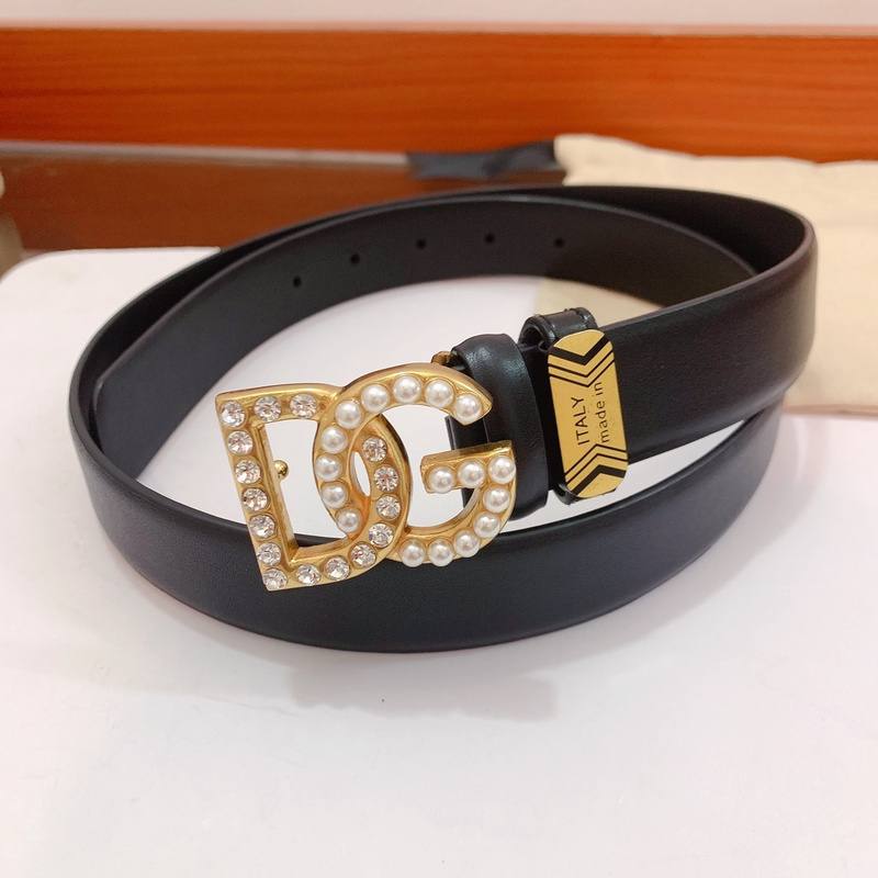 Dolce Gabbana Calfskin belt with bejeweled DG logo 'Black' - Banlieue91