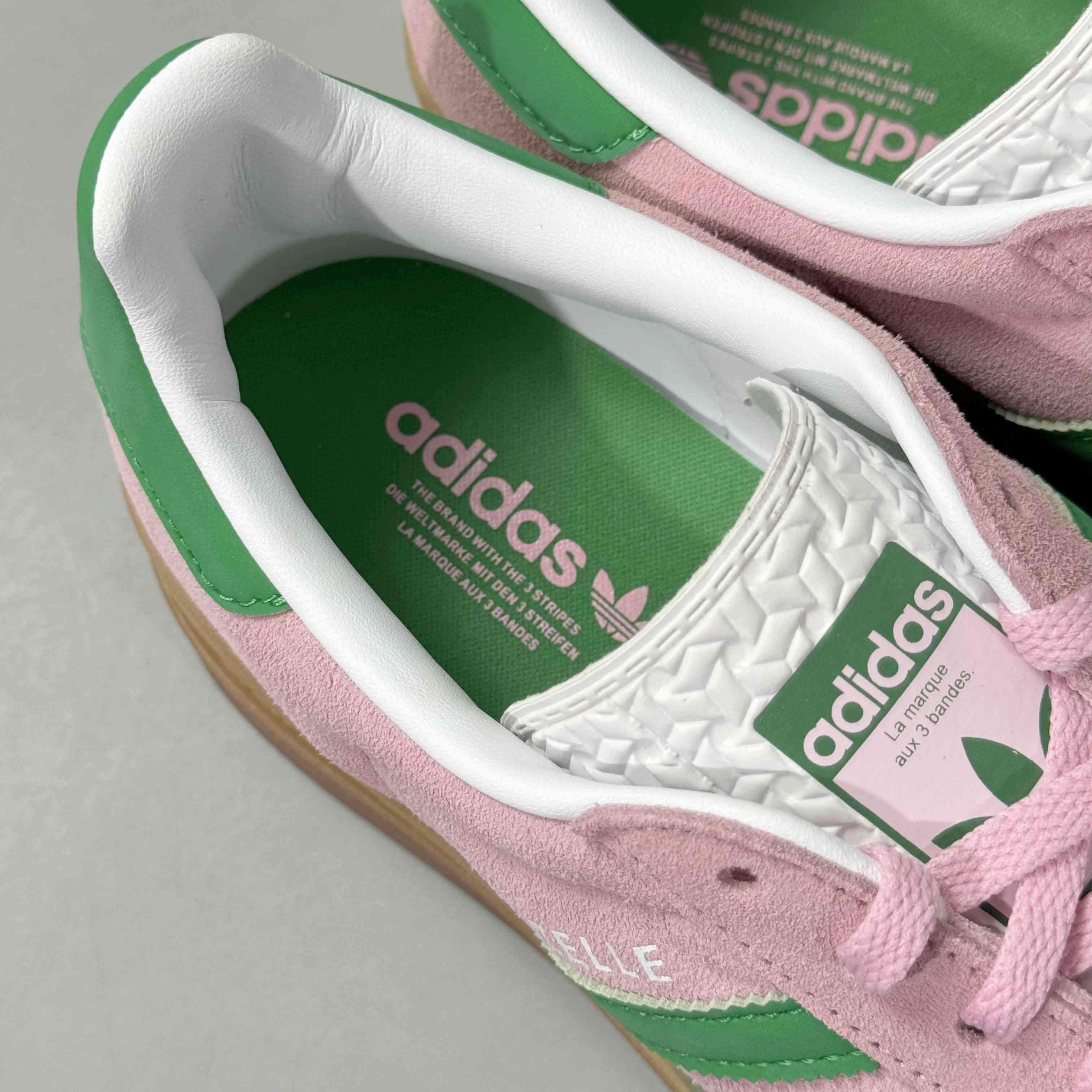 Adidas Originals Gazelle Bold 'True Pink' - Banlieue91