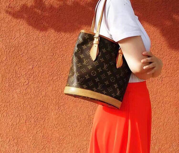 Louis Vuitton Monogram Bucket PM Tote Bag Brown PVC Leather Ladies