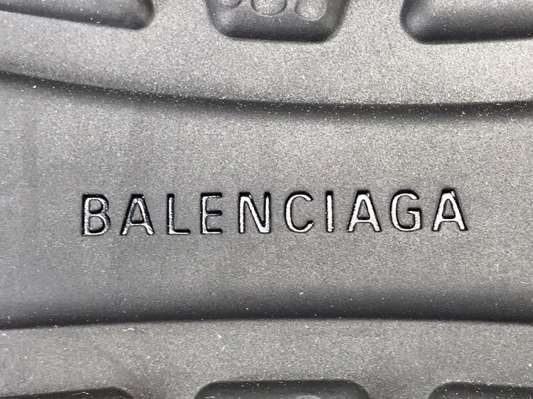 BALENCIAGA SPEED 2.0 MONOCOLOR RECYCLED KNIT SNEAKER