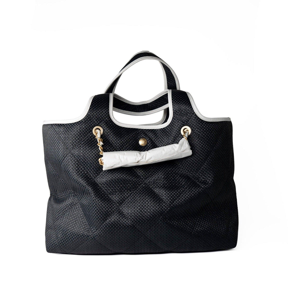 CHANEL 23M Coco Maxi Beach Shopping Tote Black Quilted | Banlieue91