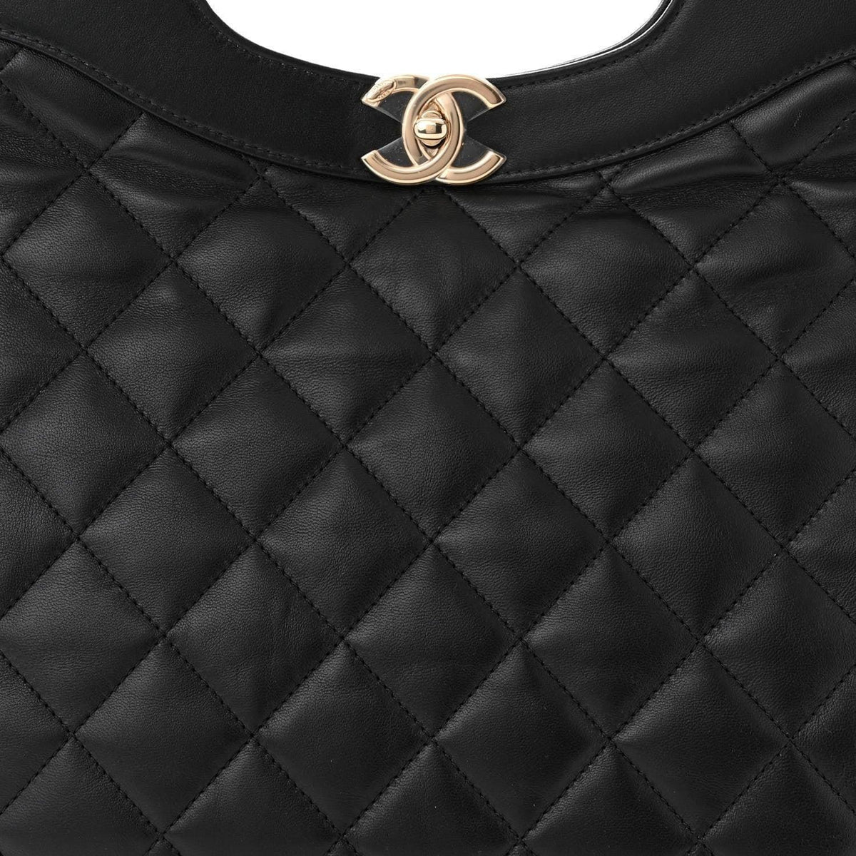 Chanel Shiny Crumpled Calfskin Quilted Mini 31 Shopping Bag | Banlieue91