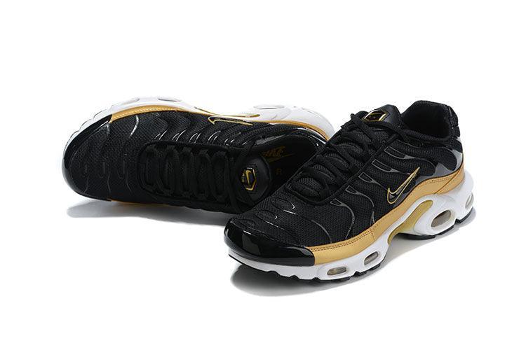 Nike Air Max Plus 'Black Metallic Gold' - Banlieue91