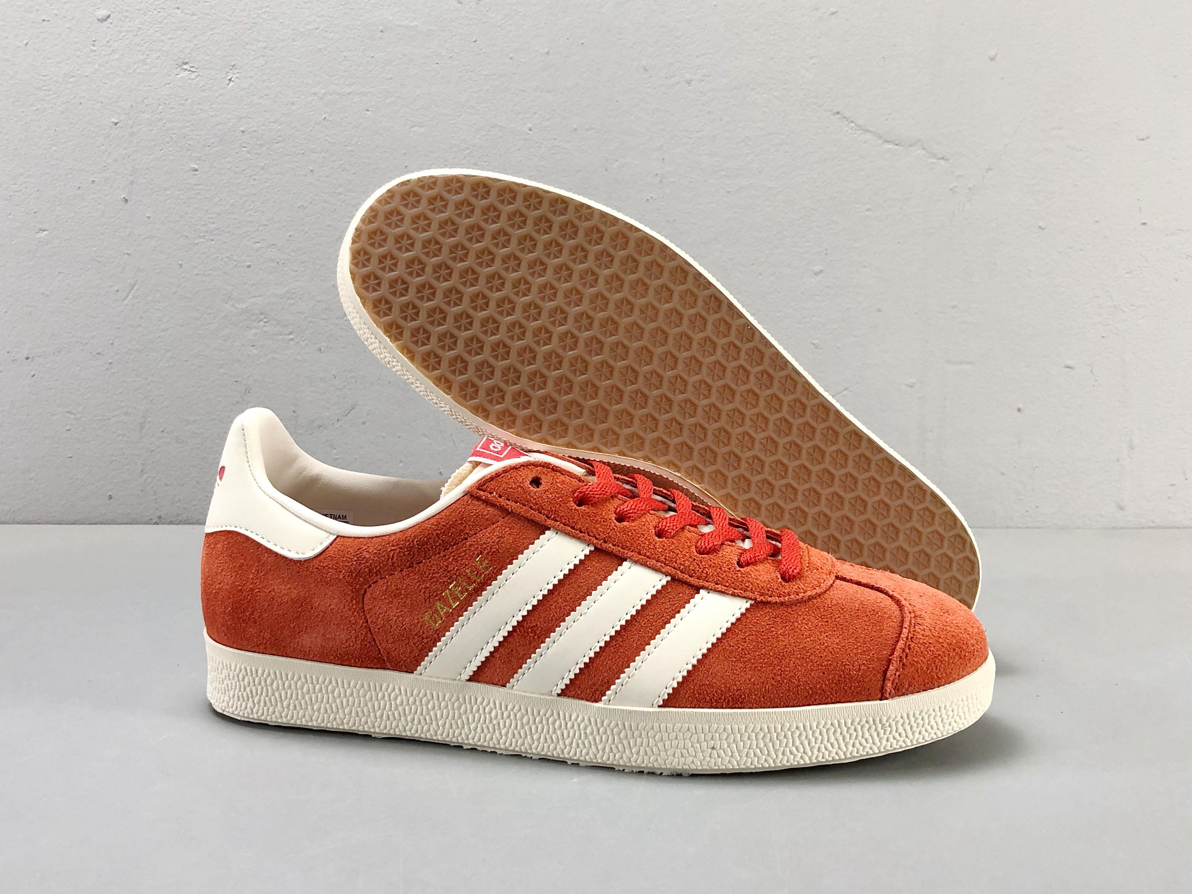 Adidas Originals Gazelle Indoor 'BPreloved Red Off White Cream White' - Banlieue91