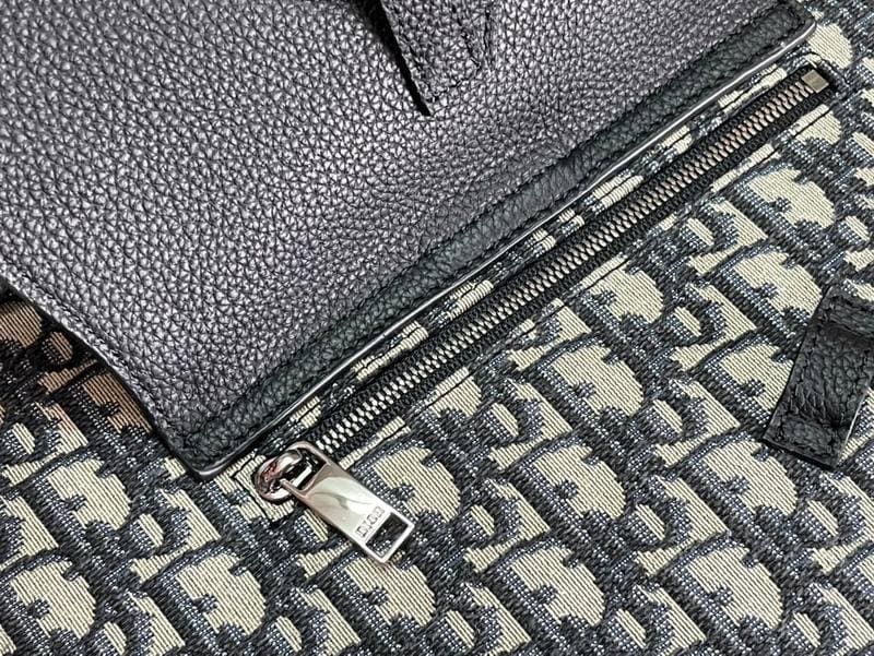 Dior Gallop Sling Bag Black Grained Calfskin | Banlieue91