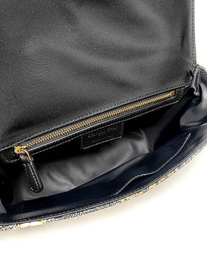 Dior Messenger Bag Regular Dior Messenger Bag Black calfskin, cotton canvas and linen with gold Magica print | Banlieue91