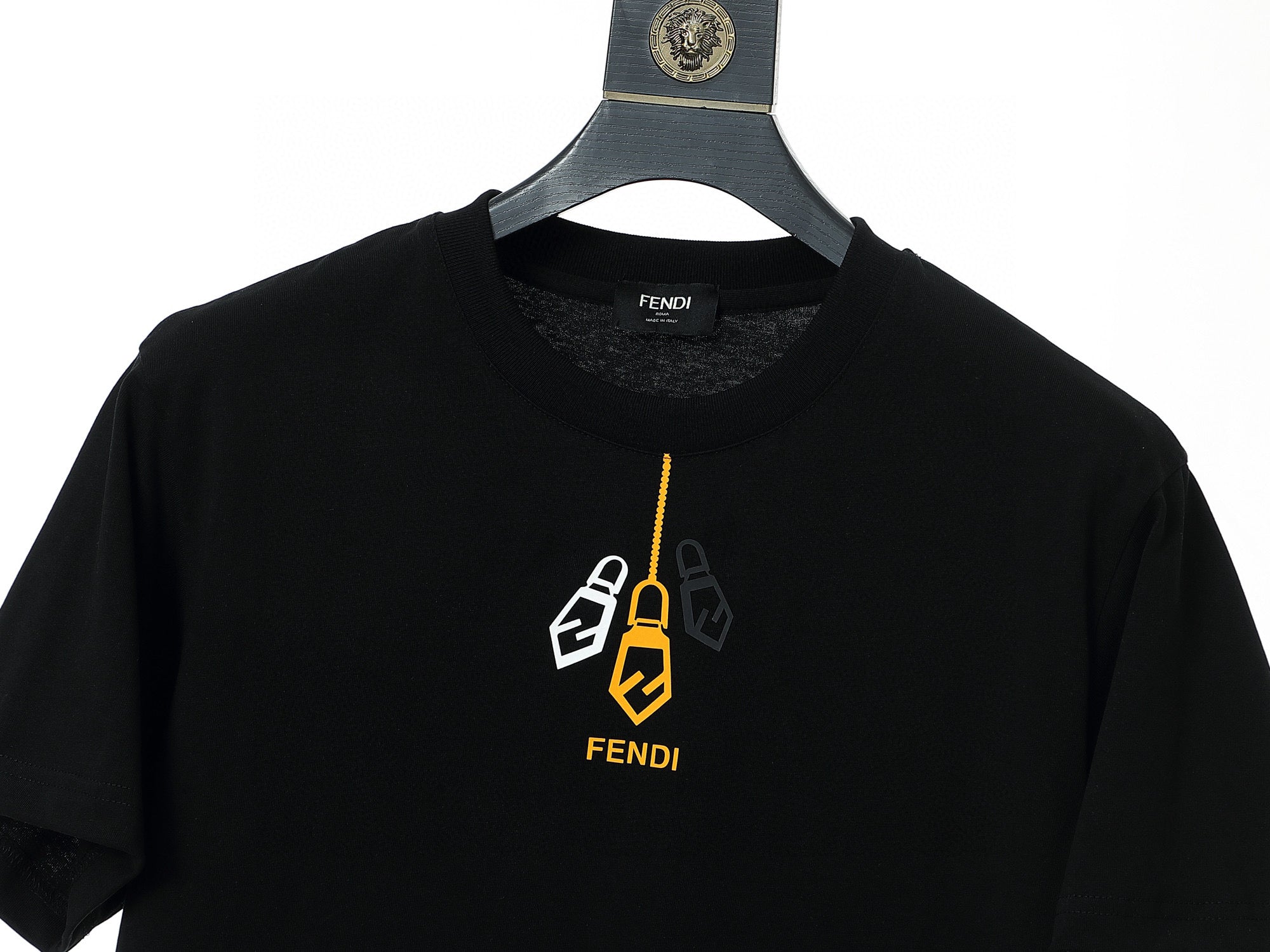 Fendi T-Shirt without Collar 'Black' - Banlieue91