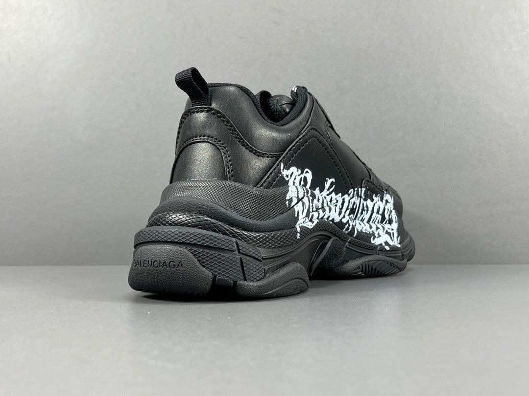 BALENCIAGA TRIPLE S SNEAKER - Banlieue91