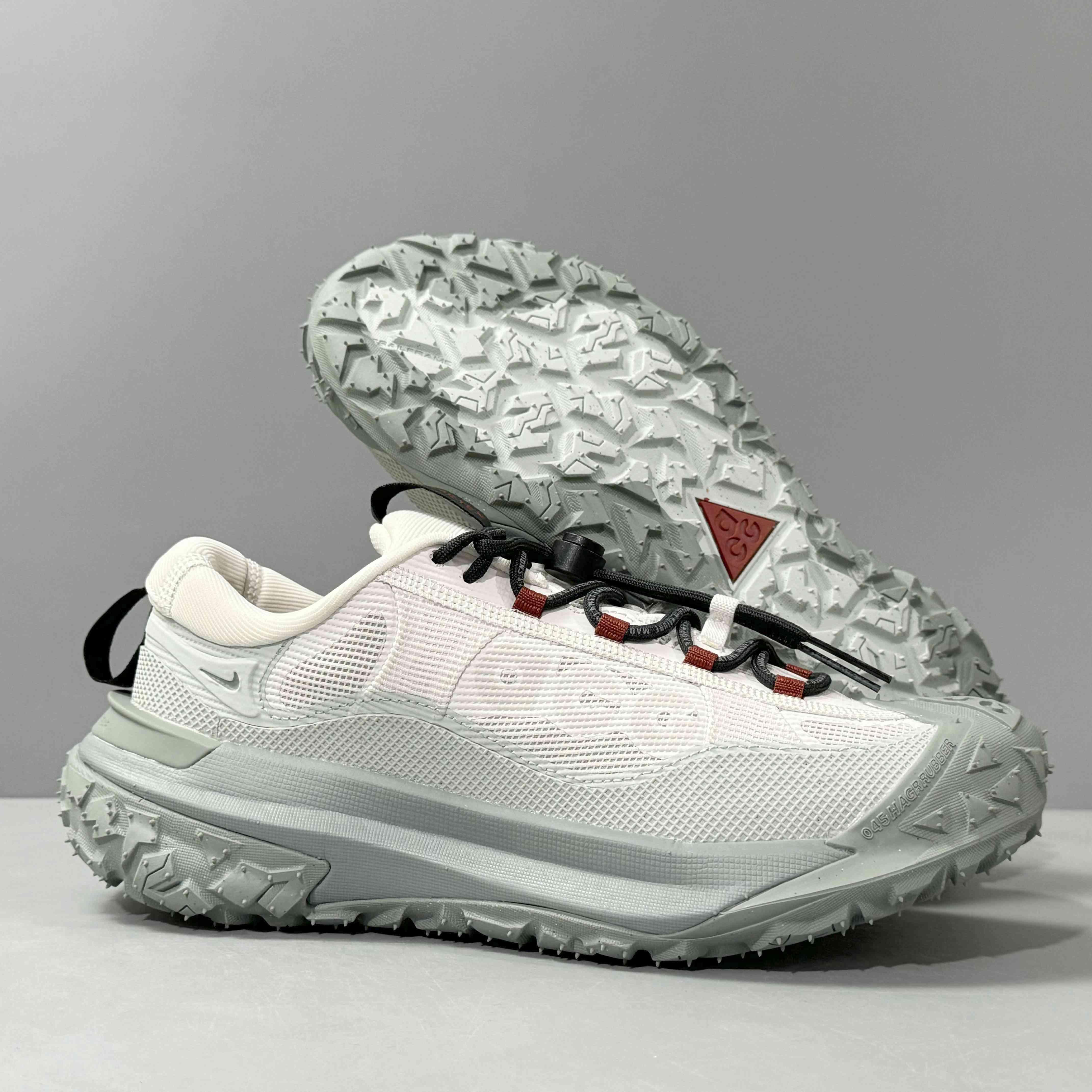 Nike ACG Mountain Fly 2 Low Gore-Tex 'Phantom Light Silver' - Banlieue91