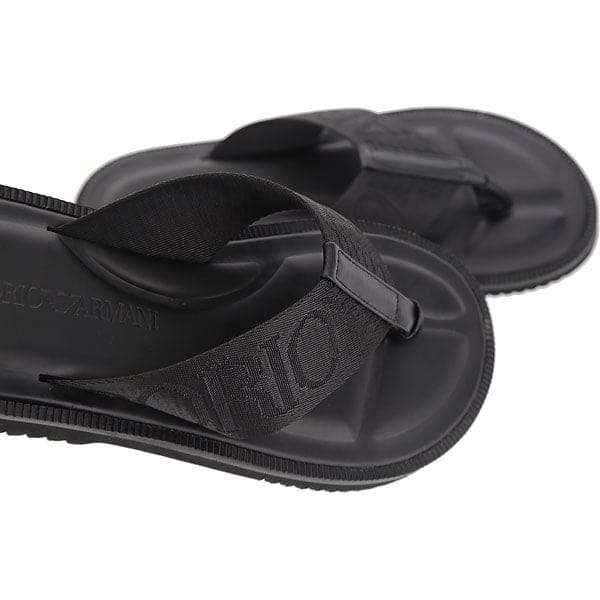 EMPORIO ARMANI Stylish Flip-Flop Sandals for Men | Banlieue91