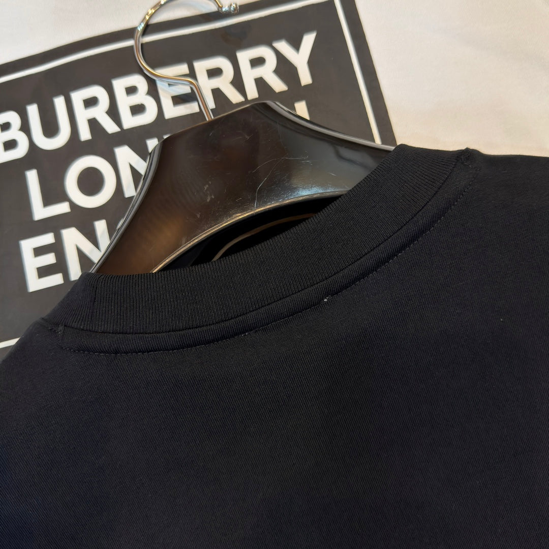 Burberry Black & Red T-Shirt Without Collar - Banlieue91