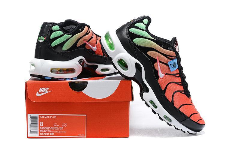 Nike Air Max Plus 'Worldwide Pack Crimson Green' - Banlieue91