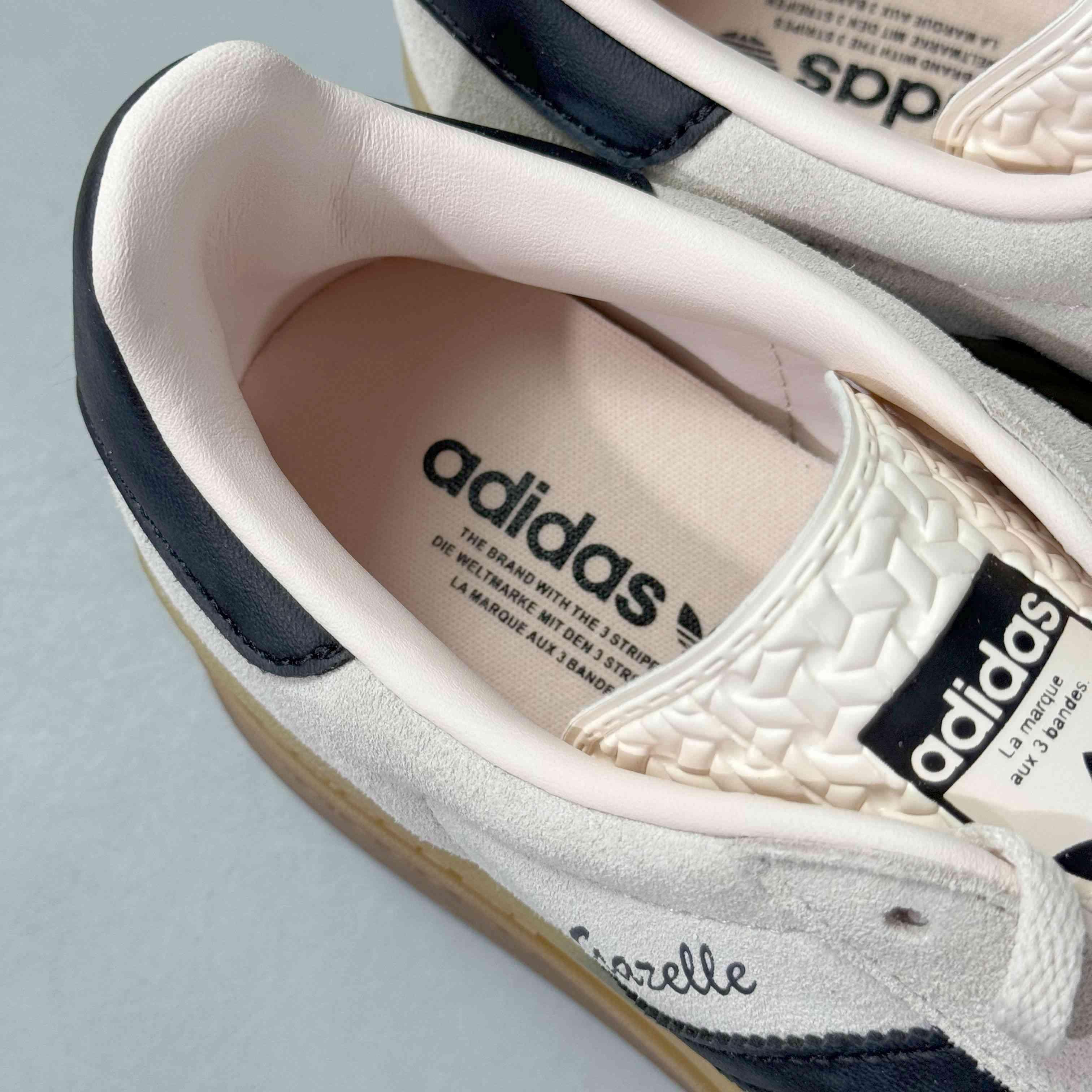 Adidas Originals Gazelle Bold 'Wonder Quartz Black Gum' - Banlieue91