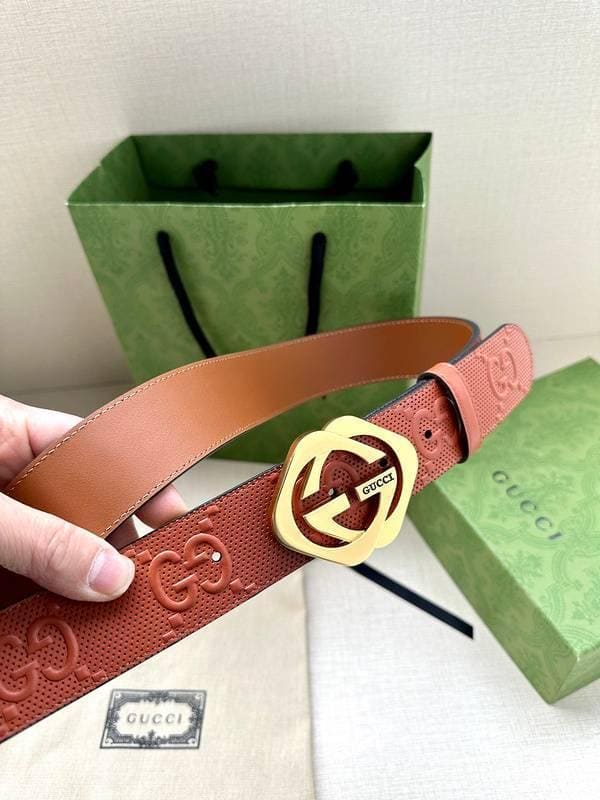 GUCCI Embellished coated-canvas and leather belt 'Red' | Banlieue91