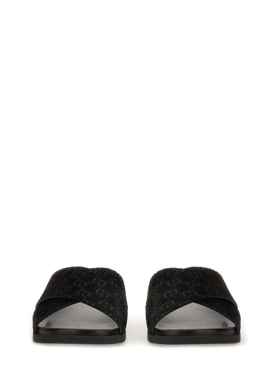 GUCCI Men's GG Pattern Slider Sandals - Stylish Comfort for Spring/Summer 2025, Made in Italy | Banlieue91