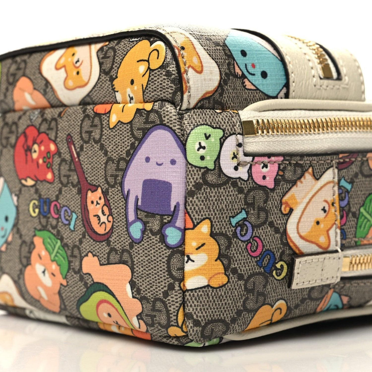 Gucci X PIKARAR GG Supreme Monogram Textured Dollar Calfskin Animal Print Retro Interlocking G Multi-Function Bag Beige Ebony Multicolor Mystic White | Banlieue91